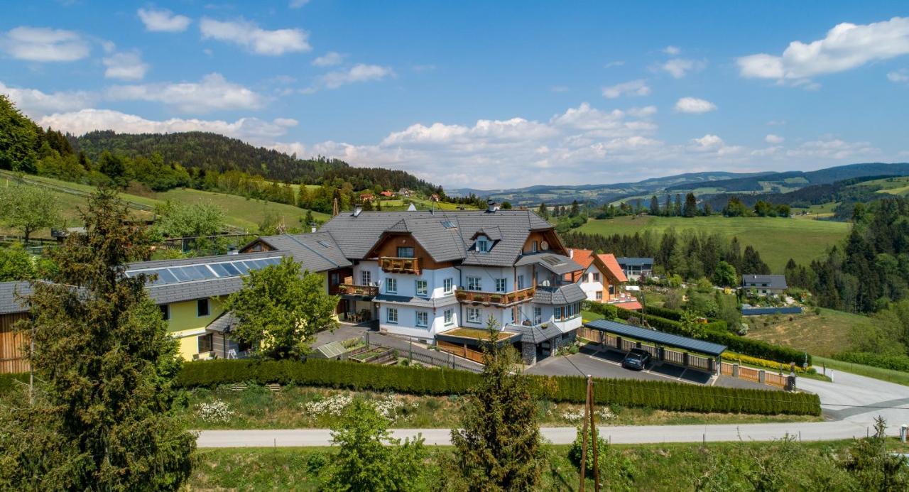 Ferienwohnungen Perhofer Birkfeld Esterno foto